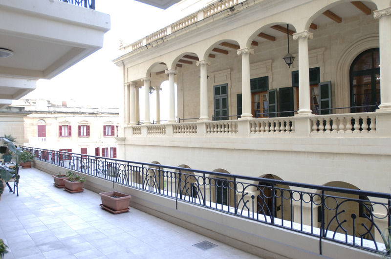 Ax Palazzo Capua Hotel Sliema Eksteriør billede